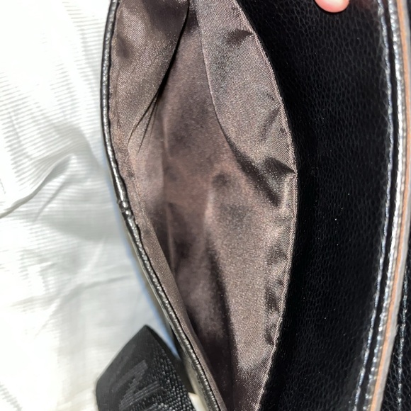 Black Leather MONTBLANC bag - Picture 4 of 7